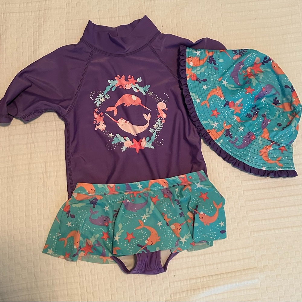 UV Skins swim 2 piece with hat 6